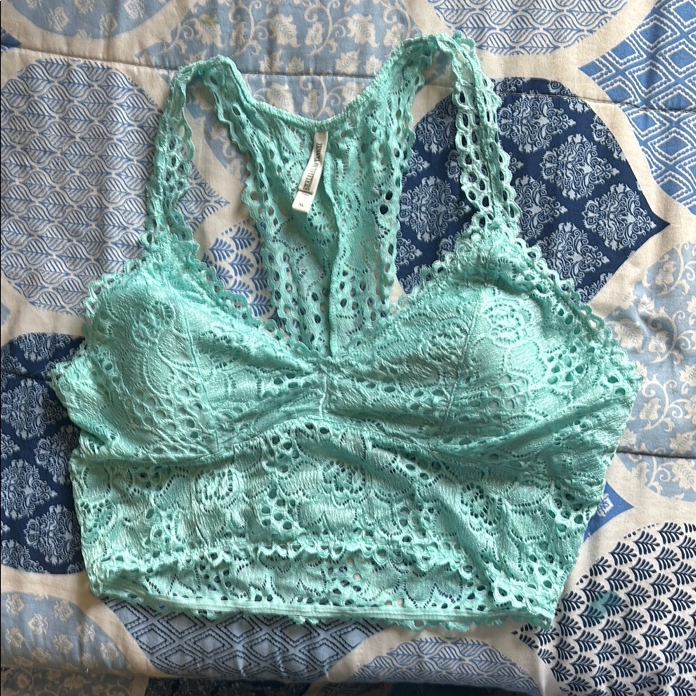 Zenana Outfitters Mint Lace Crop Top